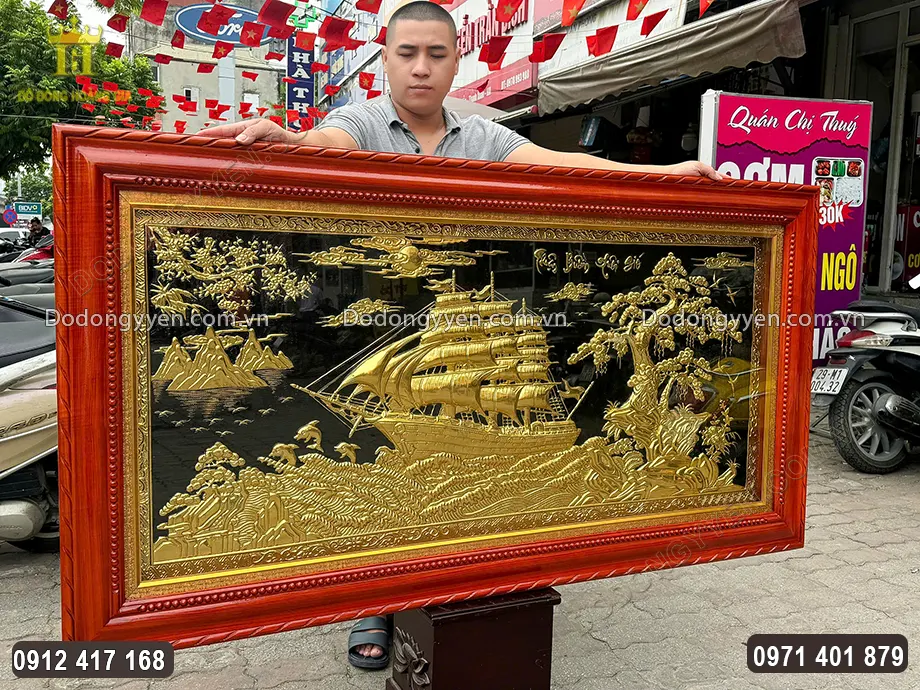 H&igrave;nh ảnh nh&igrave;n nghi&ecirc;ng của bức tranh đồng